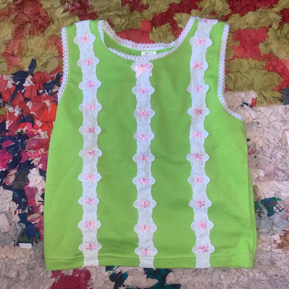 Deadstock Vintage lime green 90’s crop top with flower appliqués size sm/xs